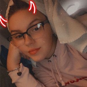 Meet your Posher, Fayth